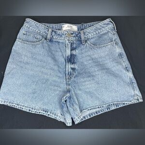Holister 90s high rise Jean shorts